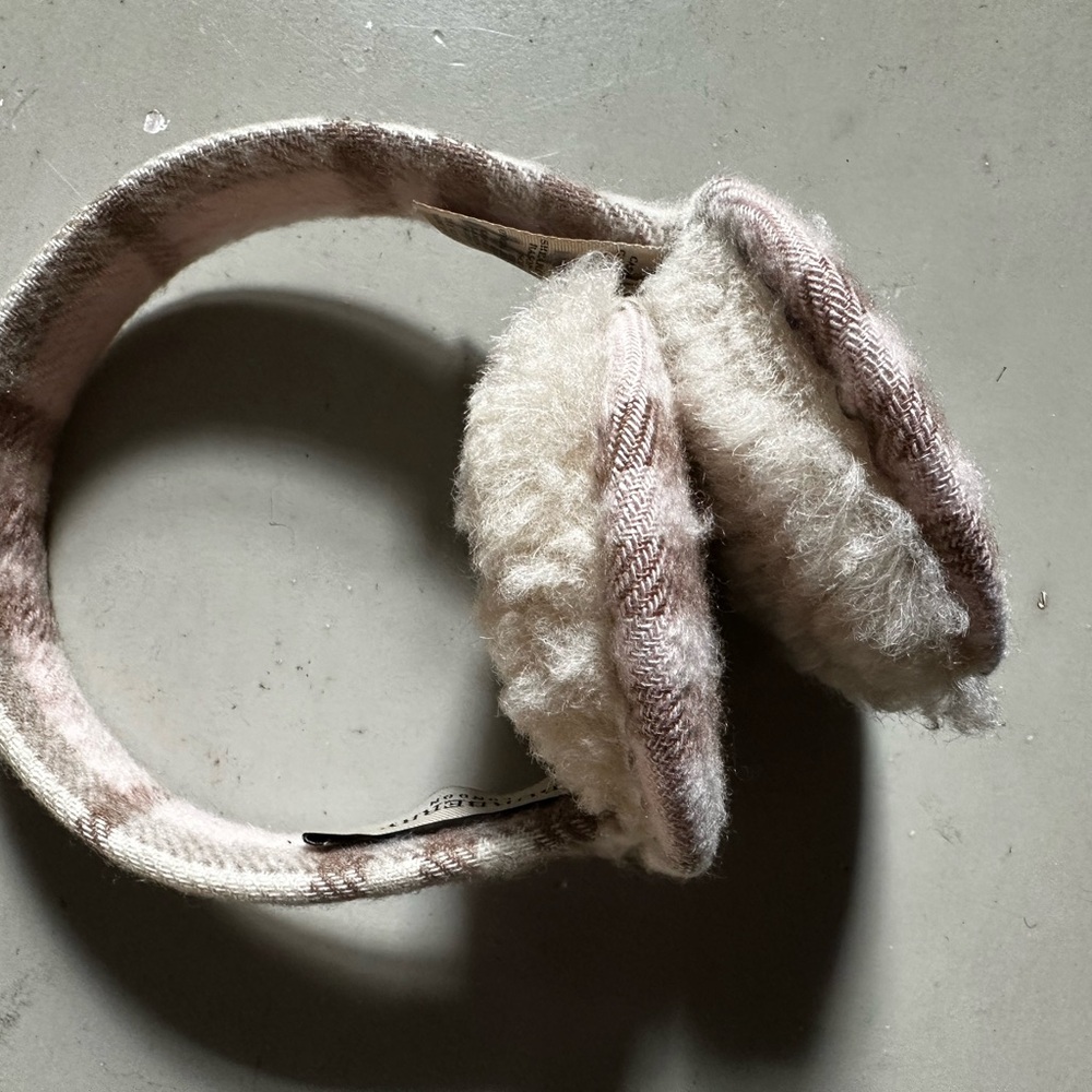 Burberry Plush Shearling Lined Earmuffs in Pale Pink - Picture 8 of 10